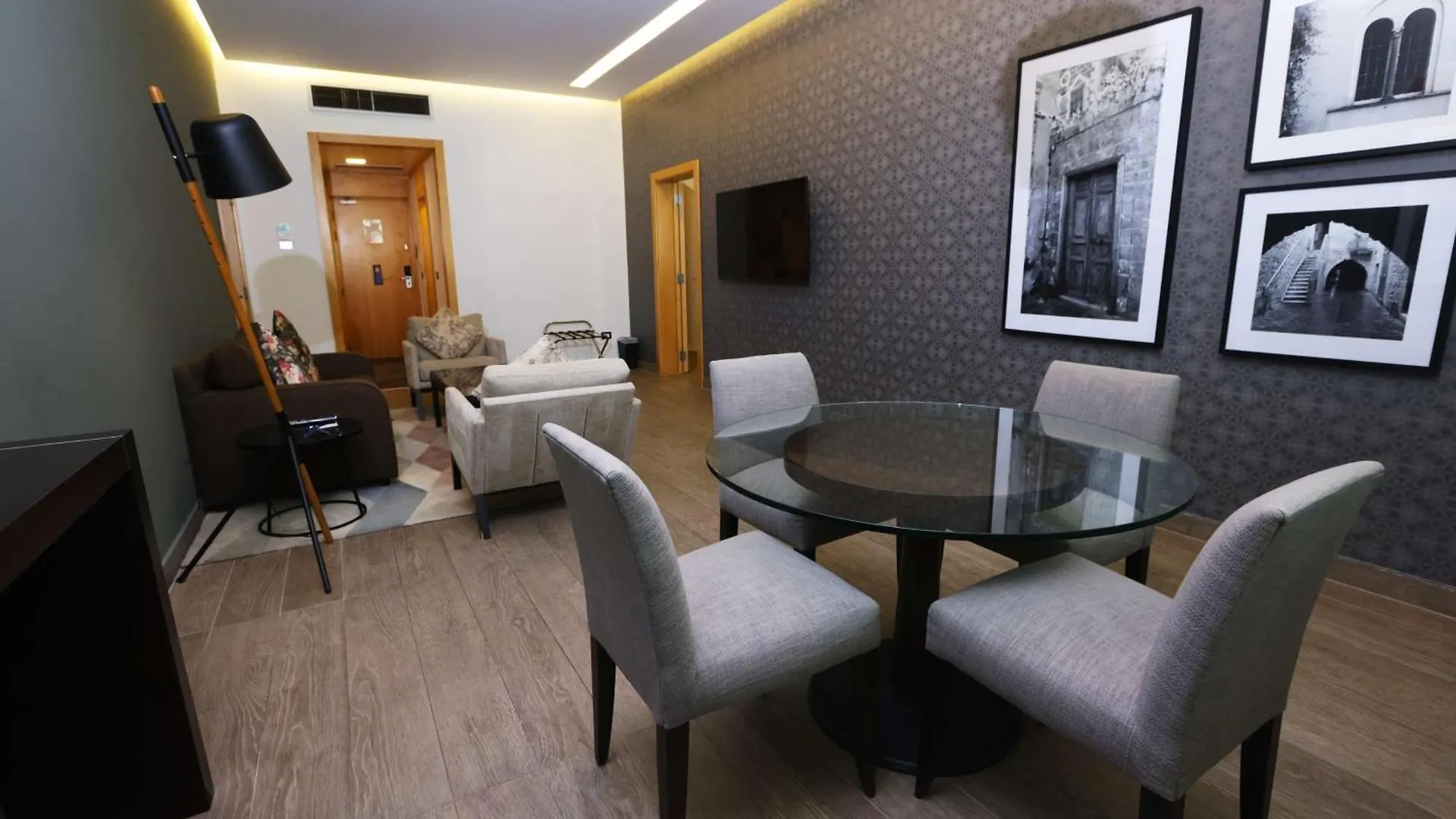 Radisson Blu Hotel, Beirut Verdun Hotel