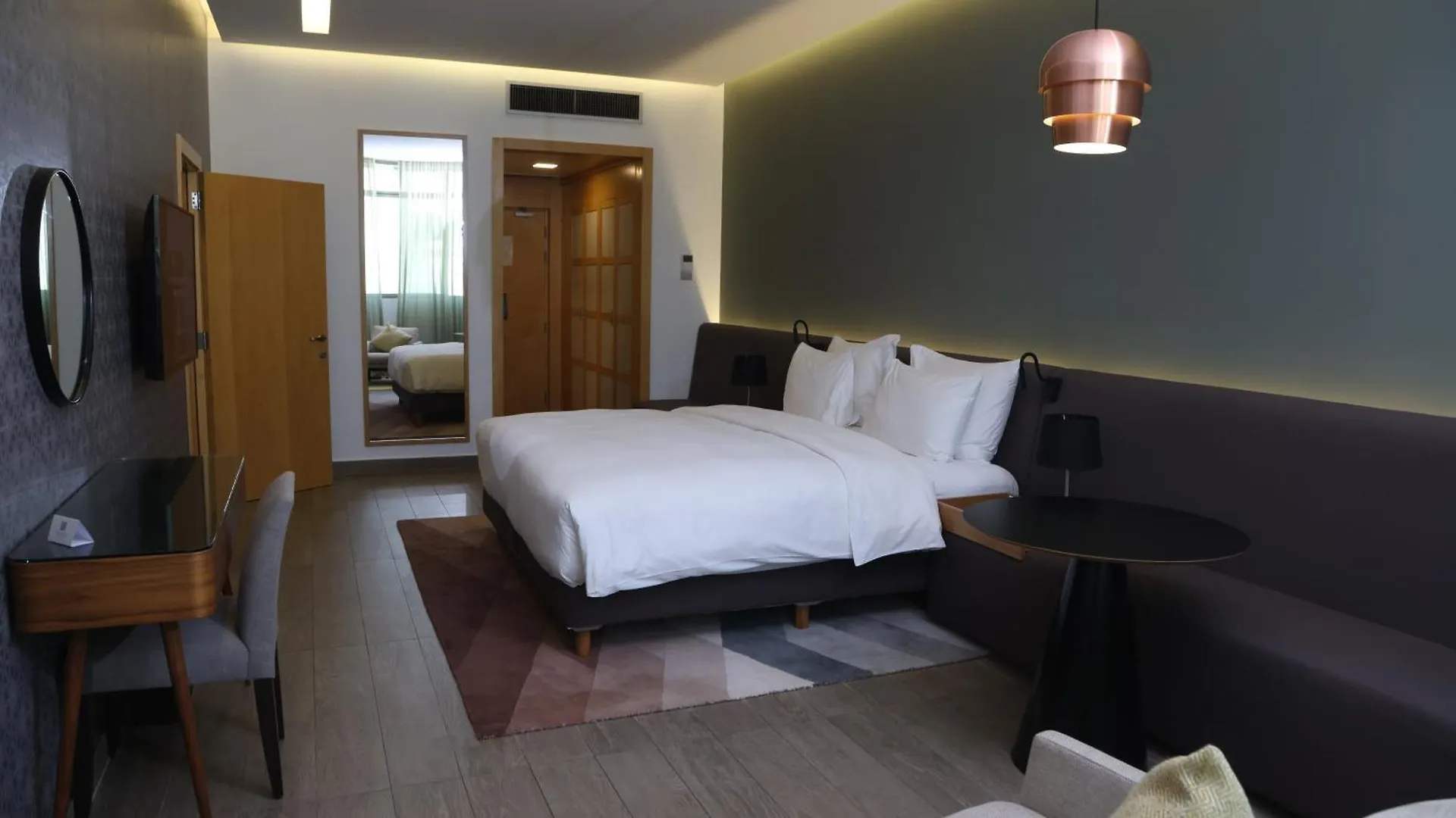 Radisson Blu Hotel, Beirut Verdun Hotel